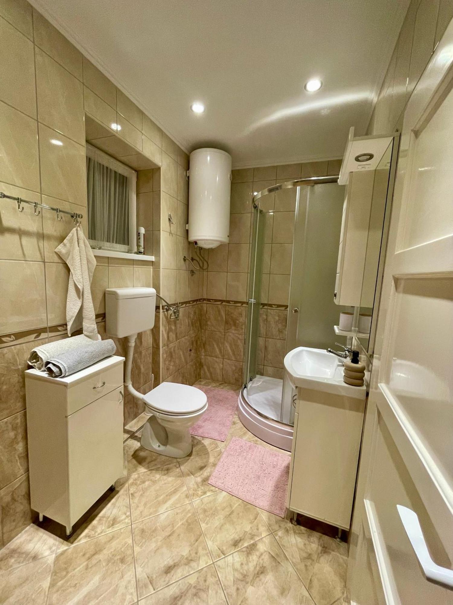 Belien Apartman Makó Esterno foto