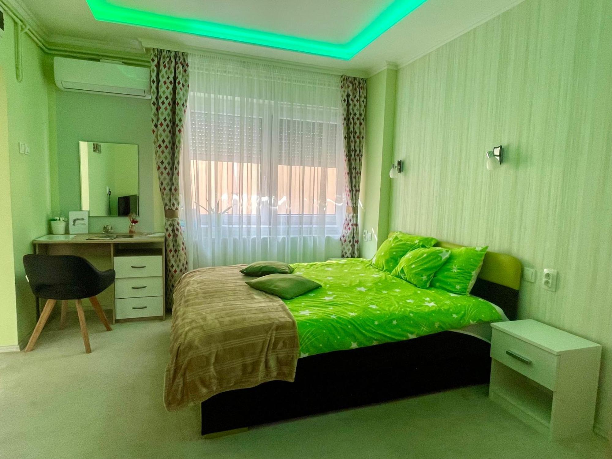 Belien Apartman Makó Esterno foto