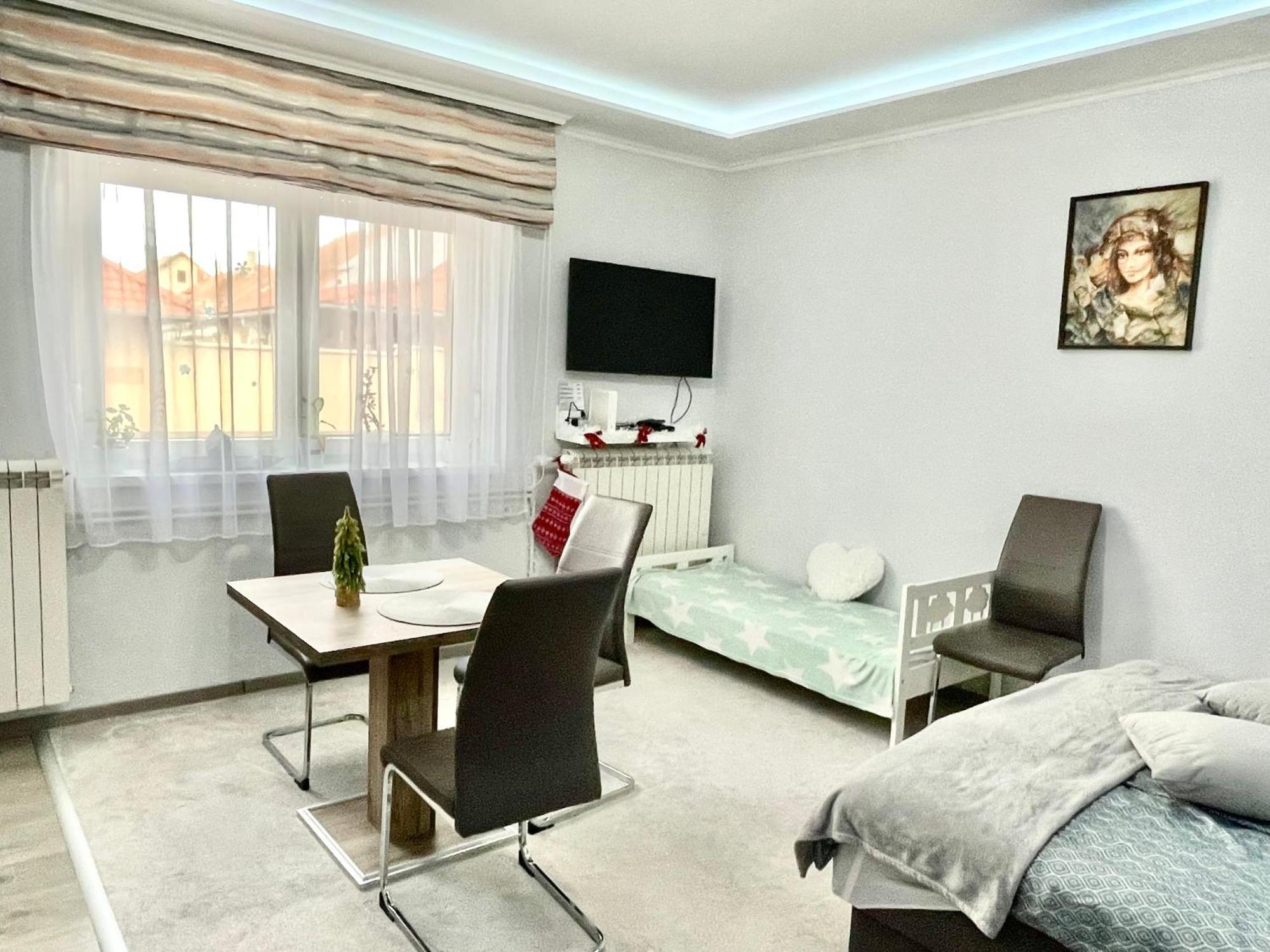 Belien Apartman Makó Esterno foto