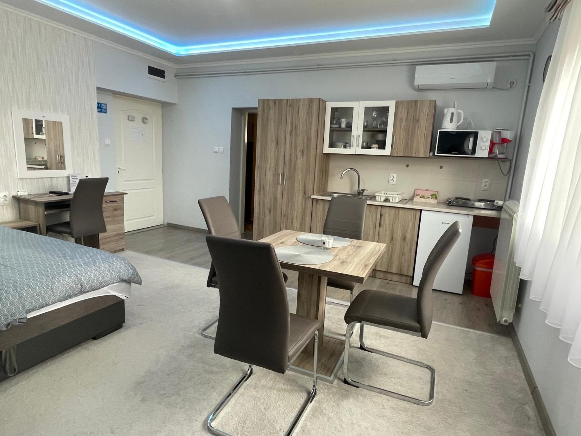 Belien Apartman Makó Esterno foto
