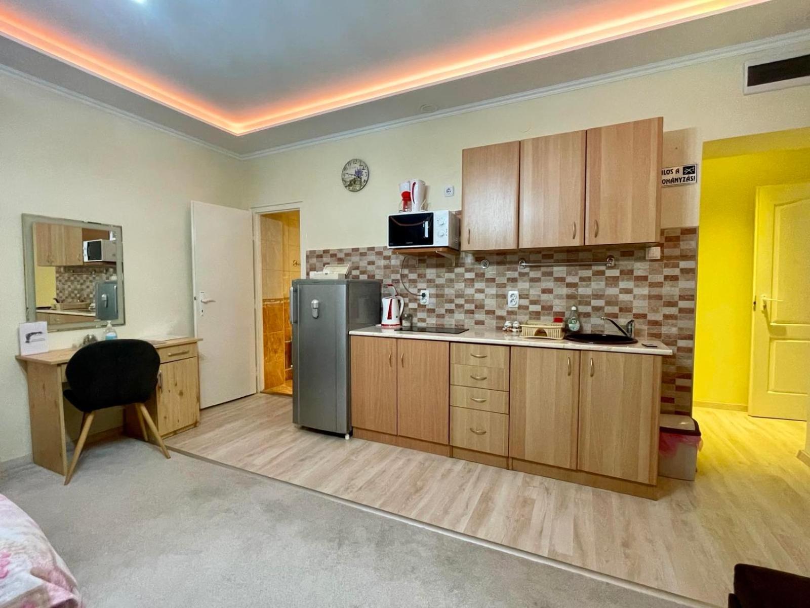 Belien Apartman Makó Camera foto