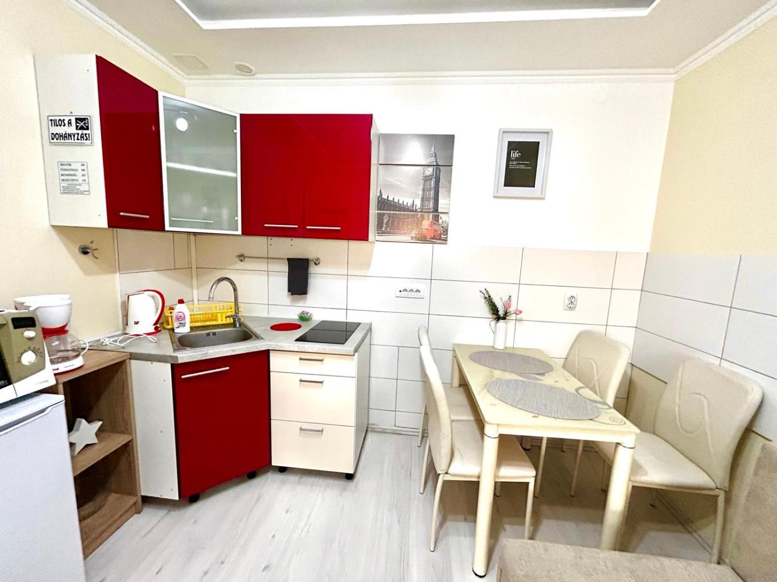 Belien Apartman Makó Esterno foto