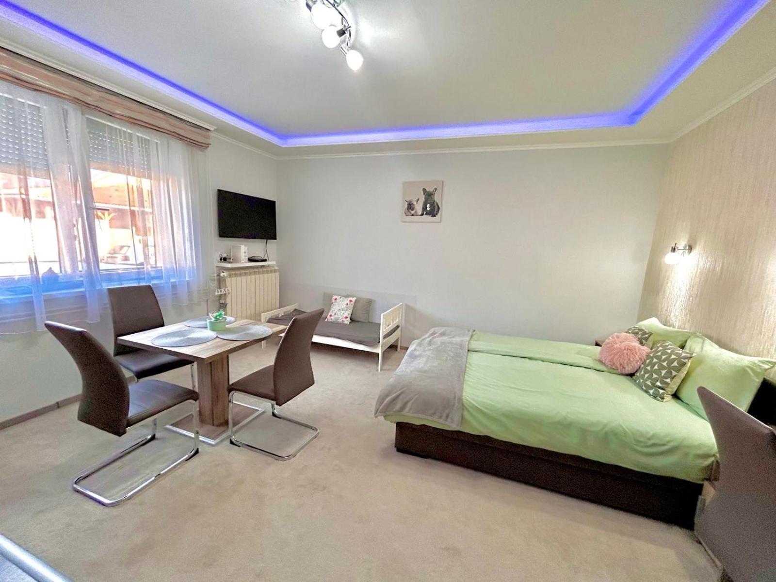 Belien Apartman Makó Esterno foto